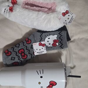 Hello Kitty Gray and Black Socks with White Tumbler Set